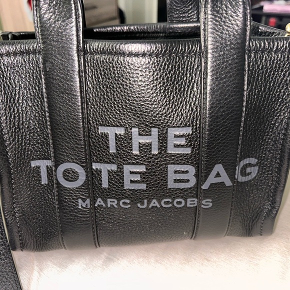 Marc Jacob’s crossbody tote bag - Picture 3 of 8